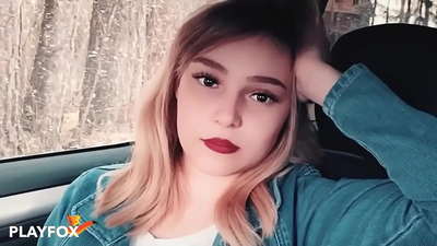 Sexy khanda amayamwa mosangalala pa kuchotsera khadi